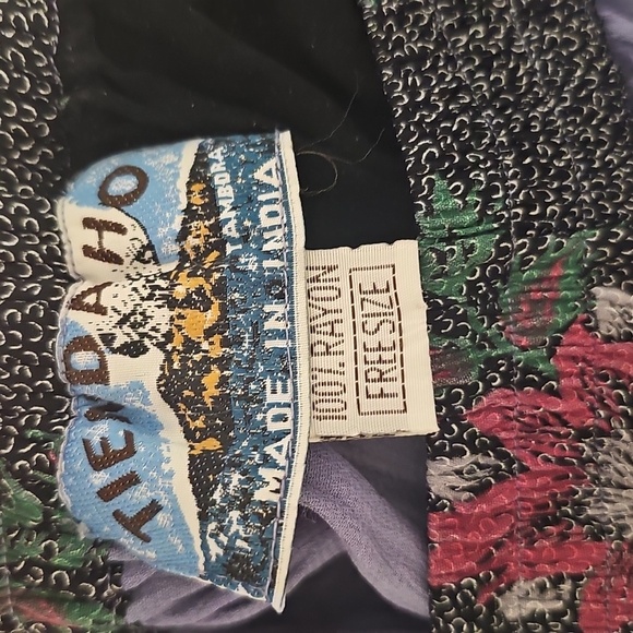 Tienda Ho Floral Patch Mirrored Purple and Black Rayon Pants Women's One Size - Picture 2 of 8